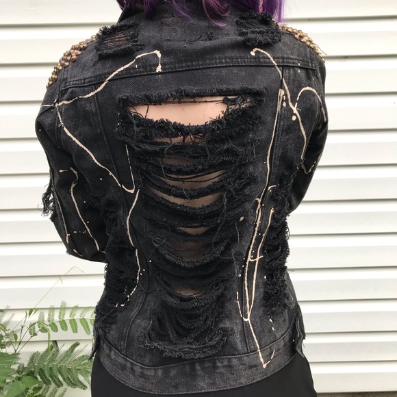 Distressed denim jacket - Picture 6 of 16